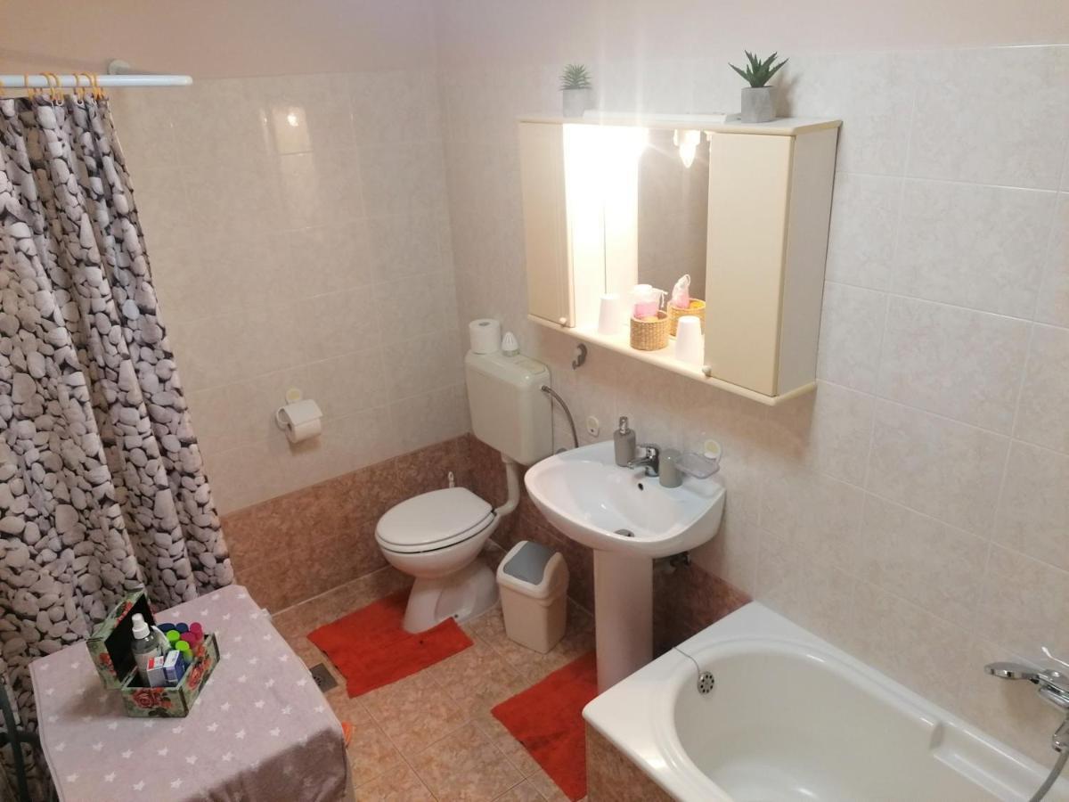 Oliva Apartment *
